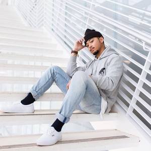 Meet your Posher, Nico